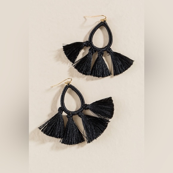NEW Francesca’s Collection Matilda Tassel Teardrop Earrings In Black, One Size - Picture 1 of 2